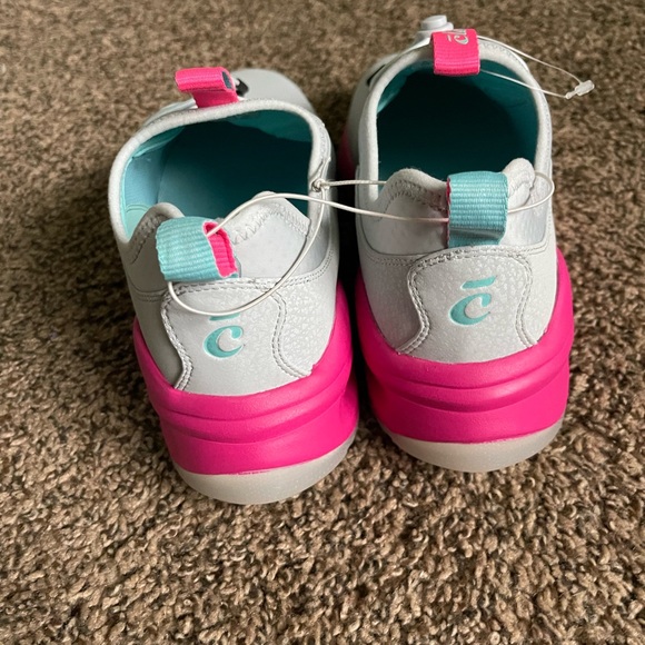 Cloves nursing shoes new without box - Picture 3 of 7